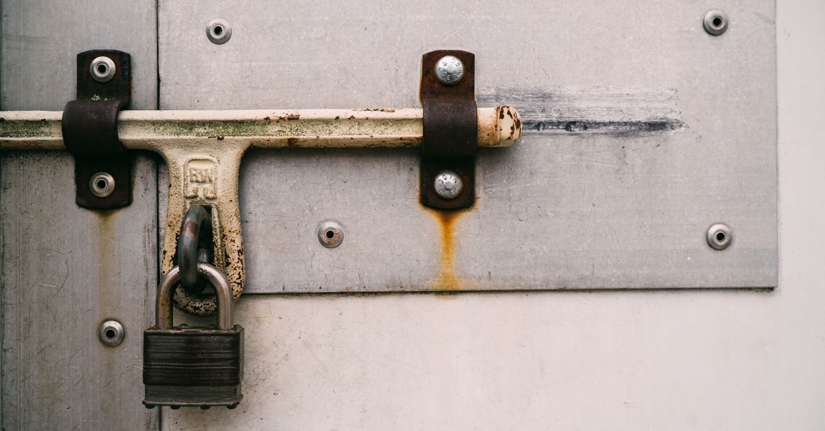 How to Avoid Locksmith Scams in Queens, NY — Whitestone Locksmith Queens
