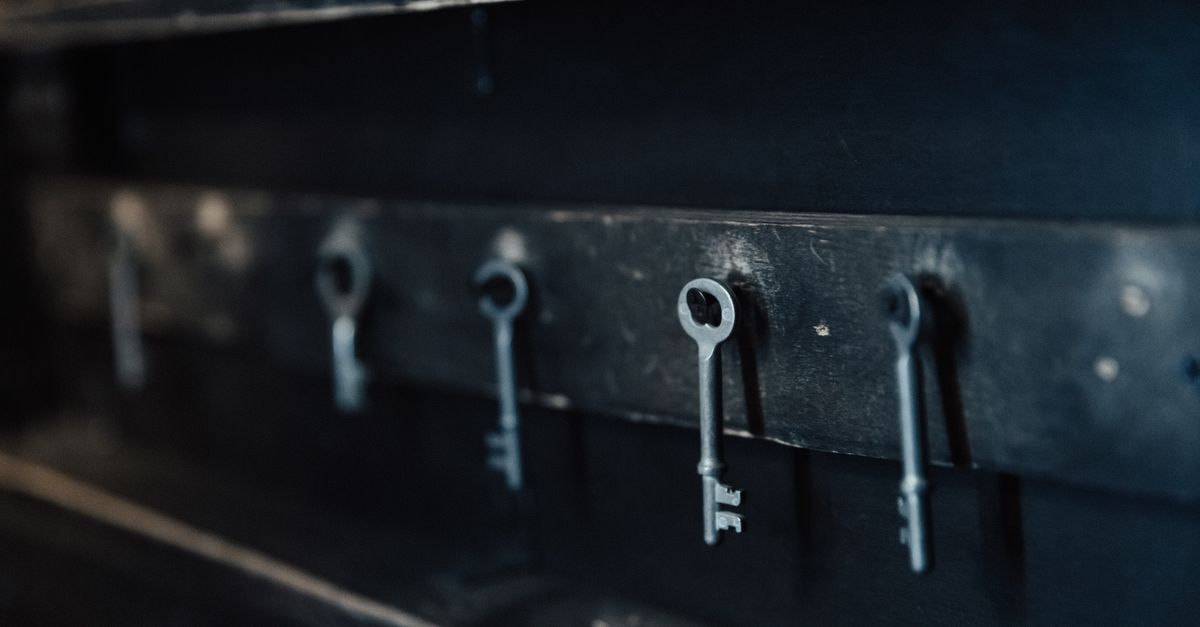 One Key Hierarchy for Multiple Tenants, Doors, and Properties — Whitestone Locksmith Queens